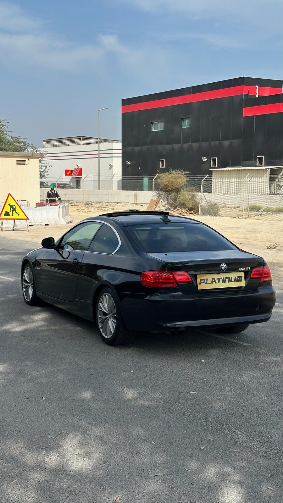 
								BMW 325i 2011 full									