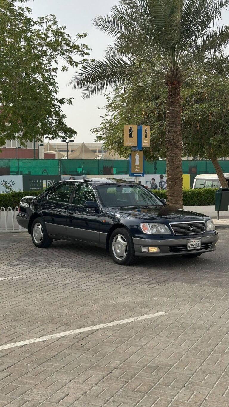 Lexus LS400