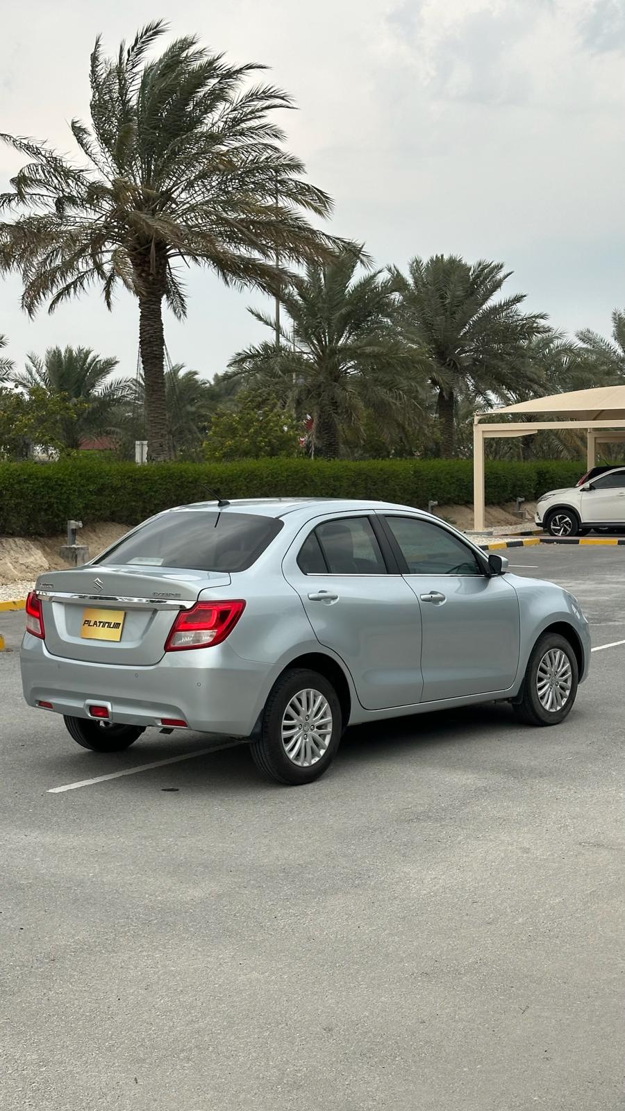 
								Suzuki Dzire full									