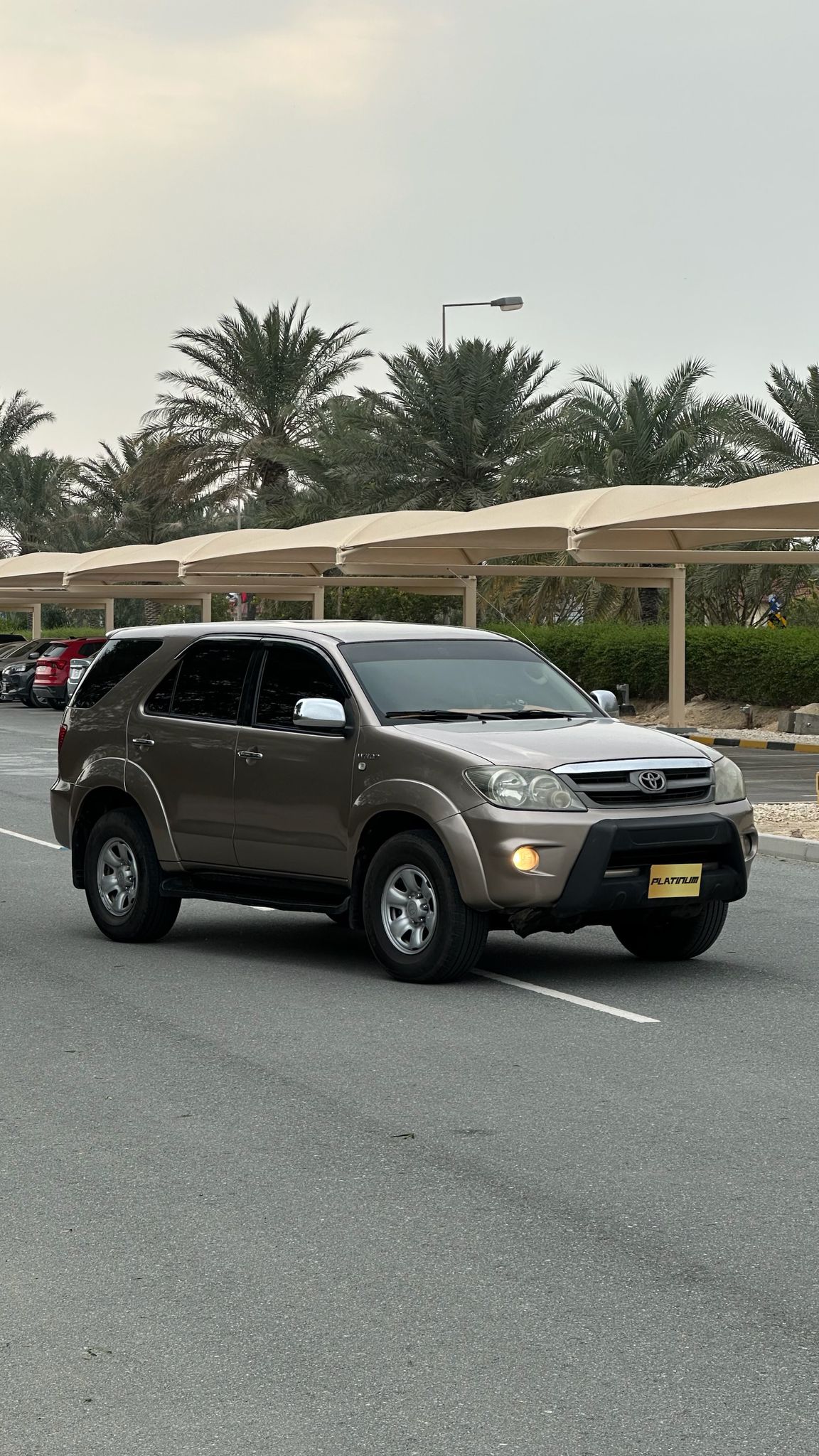 
								Toyota Fortuner full									