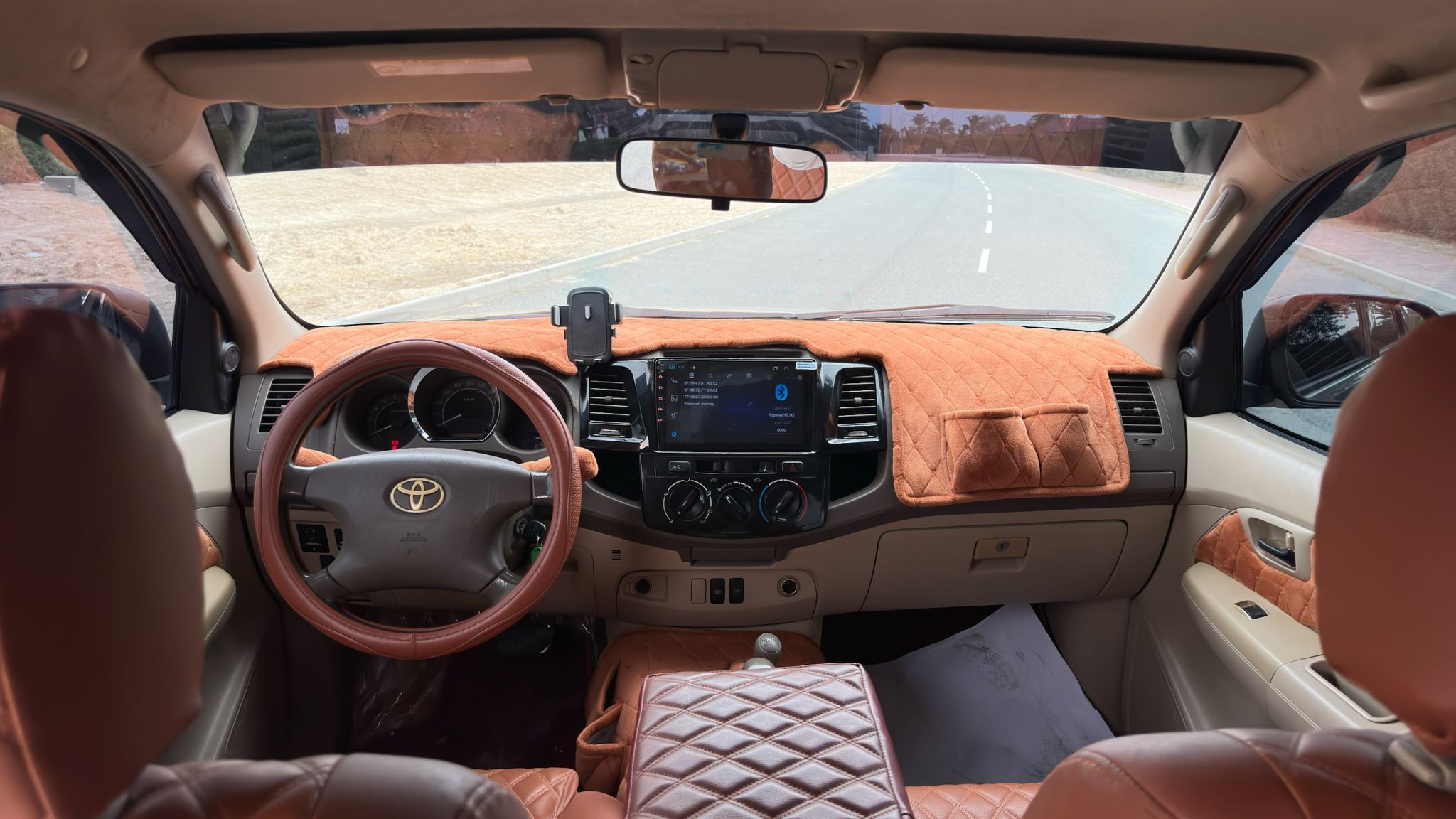 
								Toyota Fortuner full									