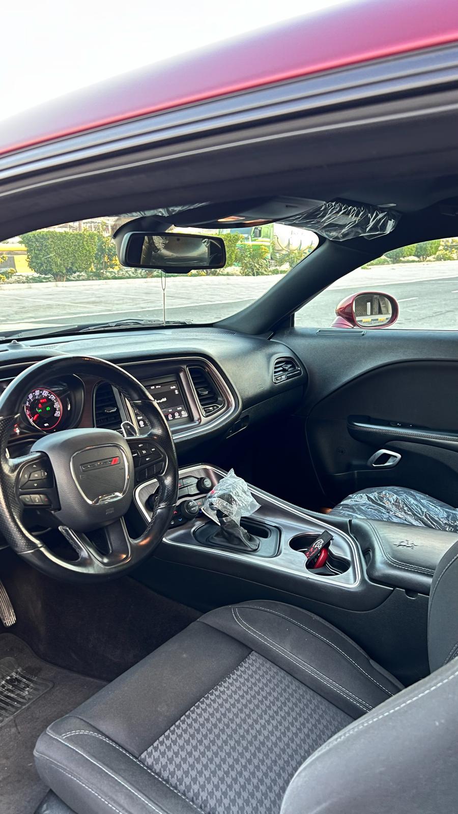 
								Dodge Challenger full									