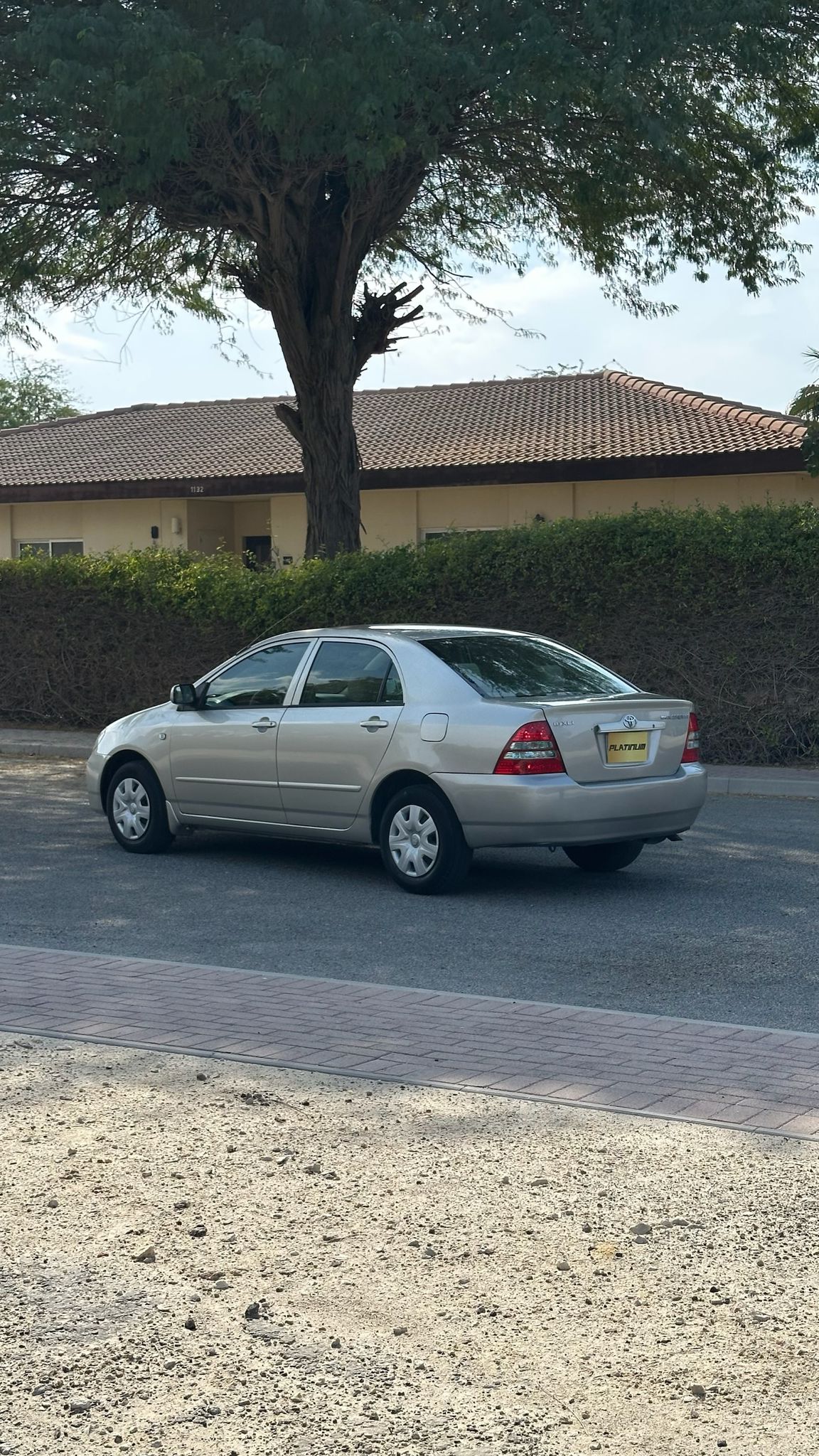 
								Toyota Corolla full									