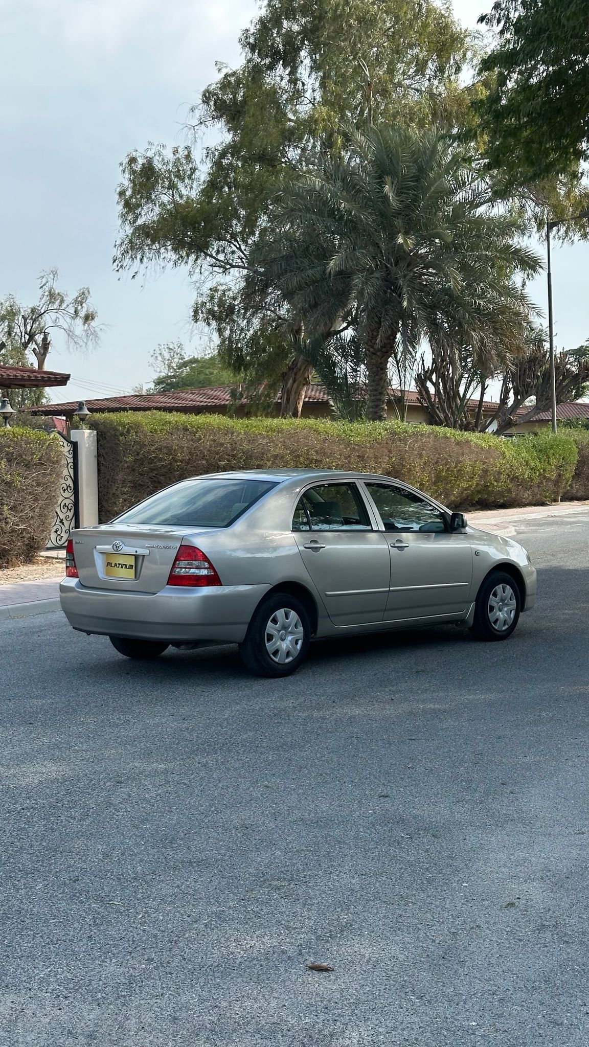 
								Toyota Corolla full									