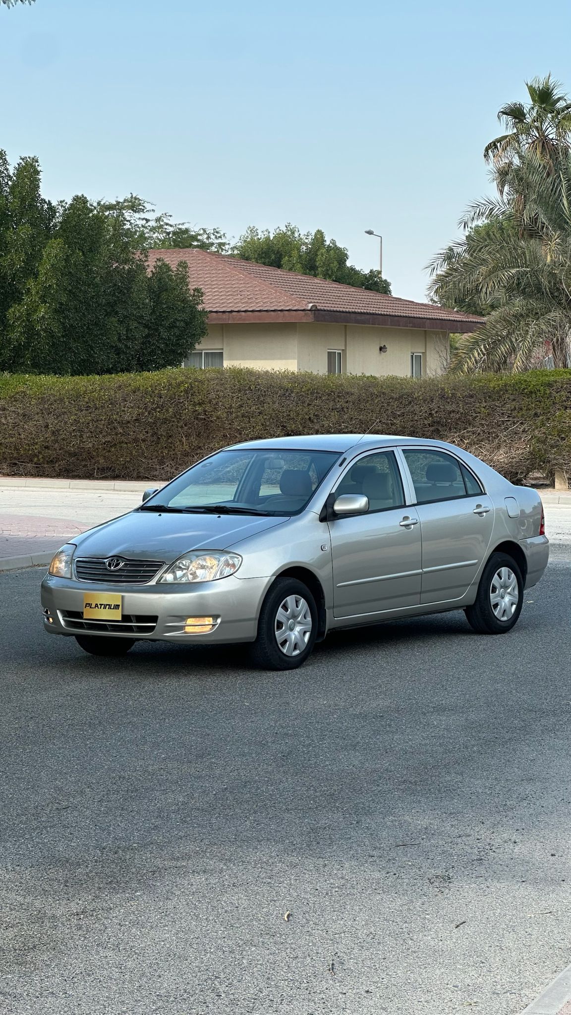 
								Toyota Corolla full									