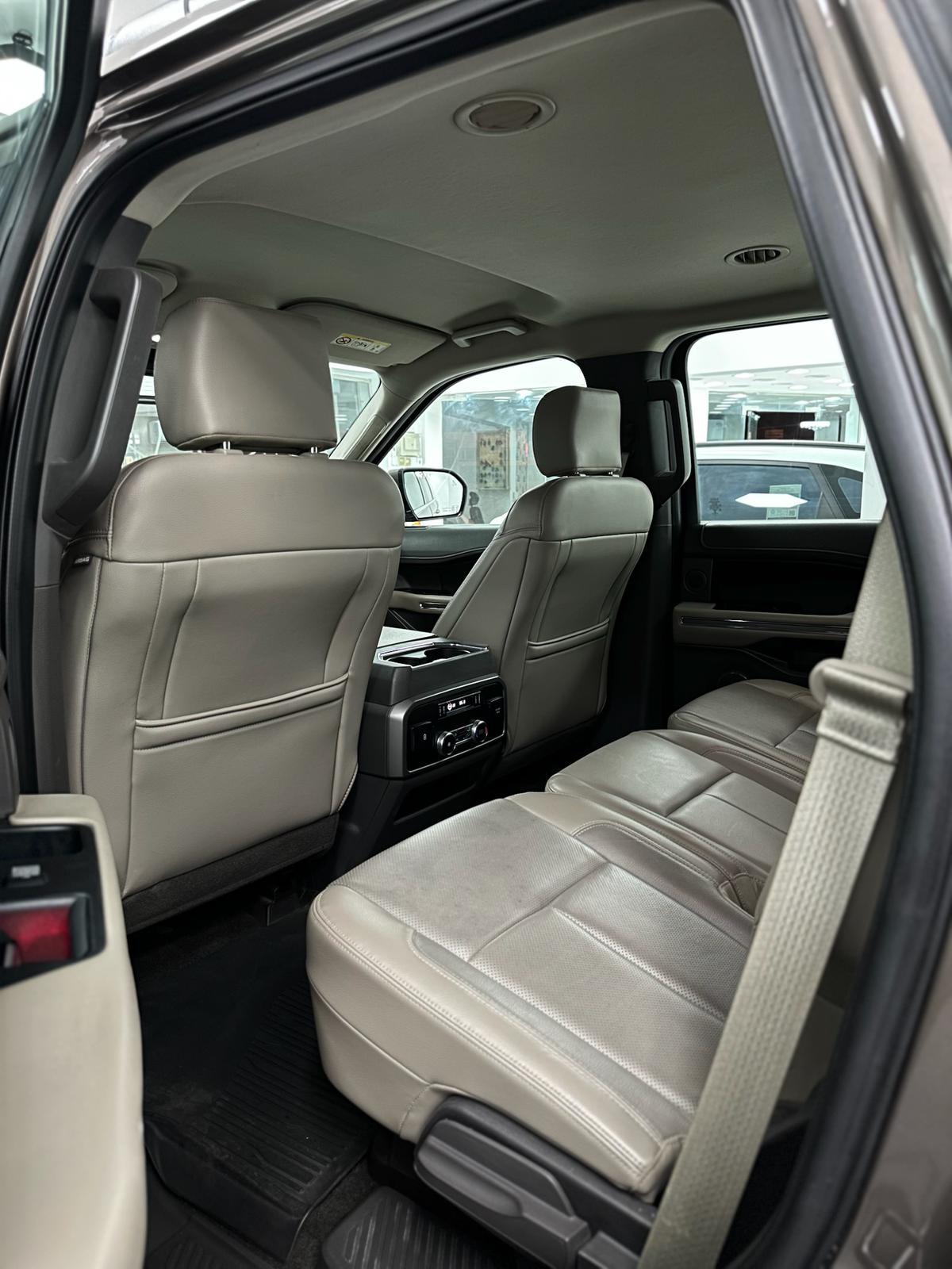 
								Ford Expedition full									