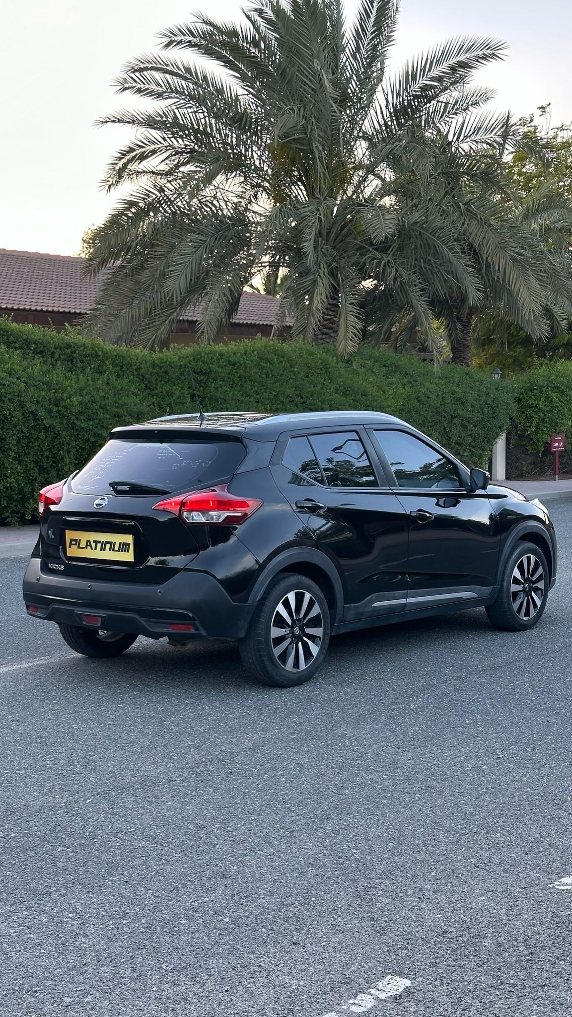 
								Nissan Kicks full									