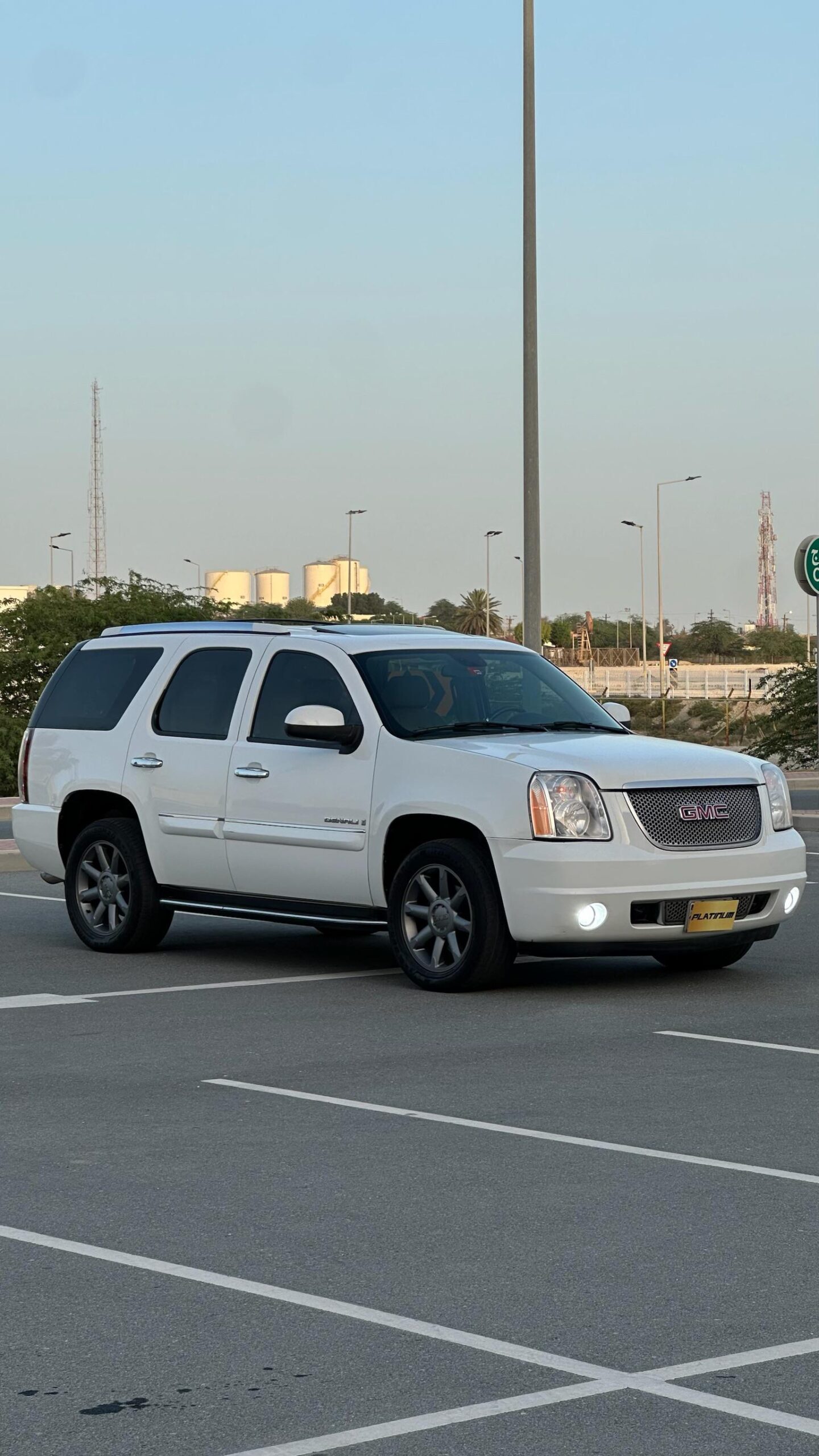 
								GMC DENALI full									