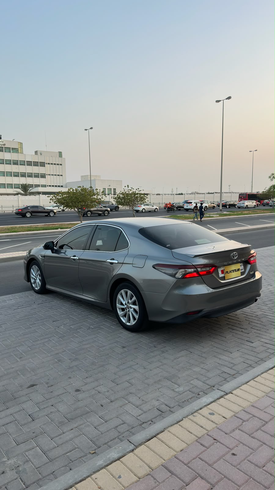 
								Toyota Camry 2023 full									