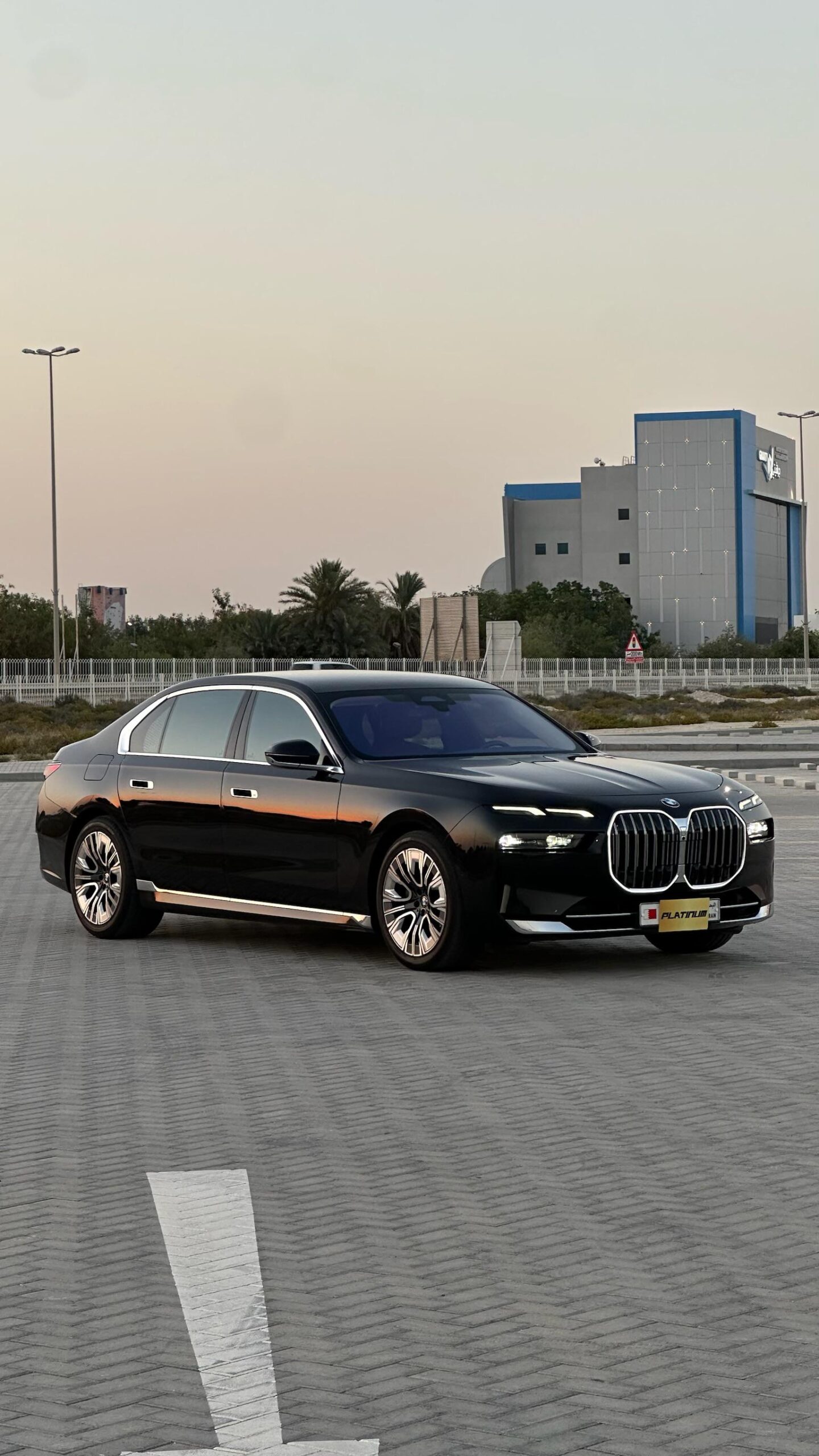 
								BMW 735I full									