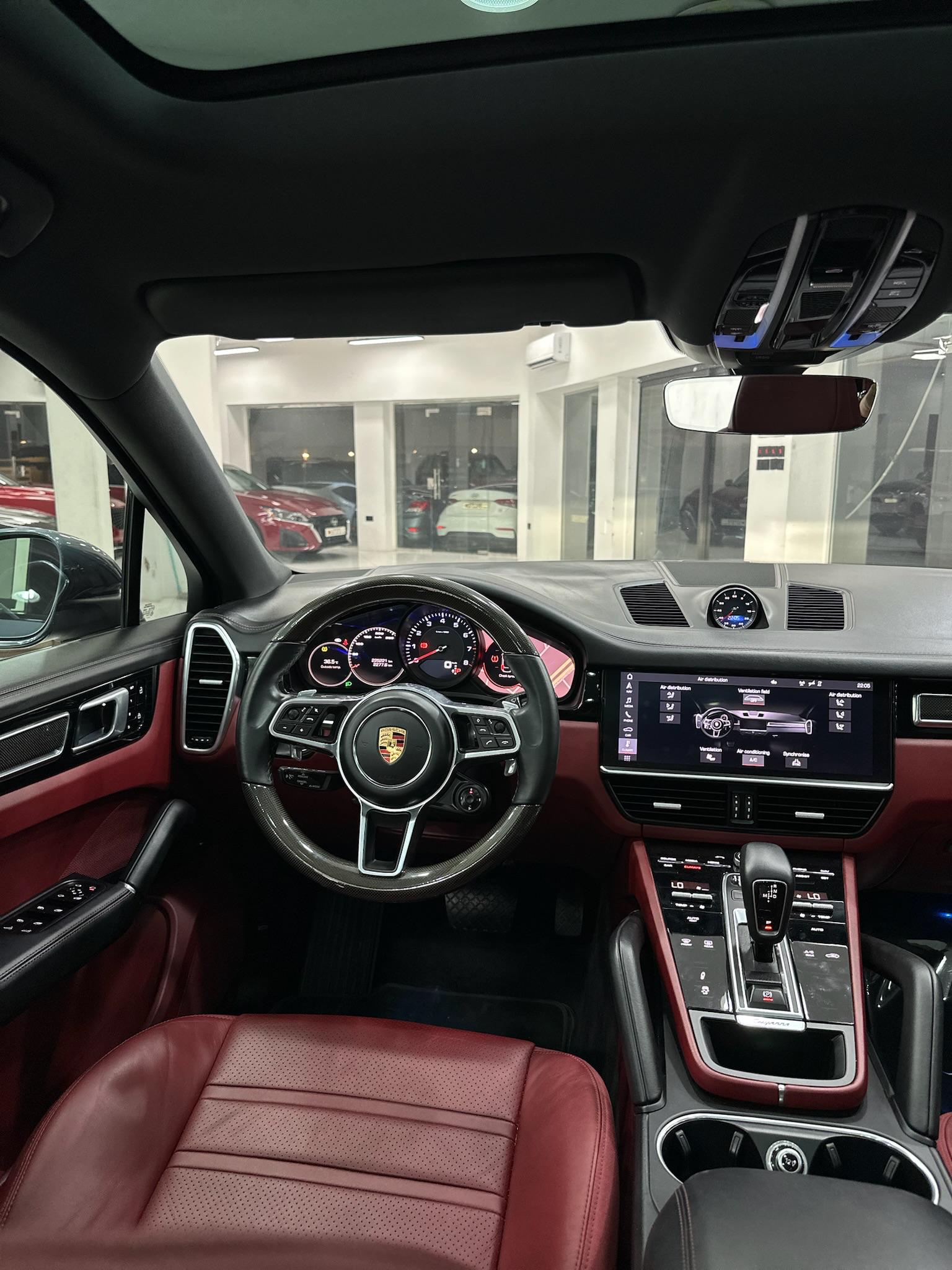 
								‏Porsche Cayenne S full									