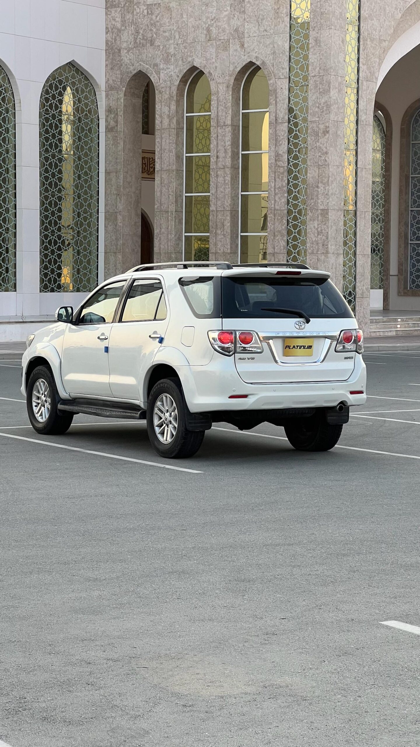 
								TOYOTA FORTUNER 2014 full									