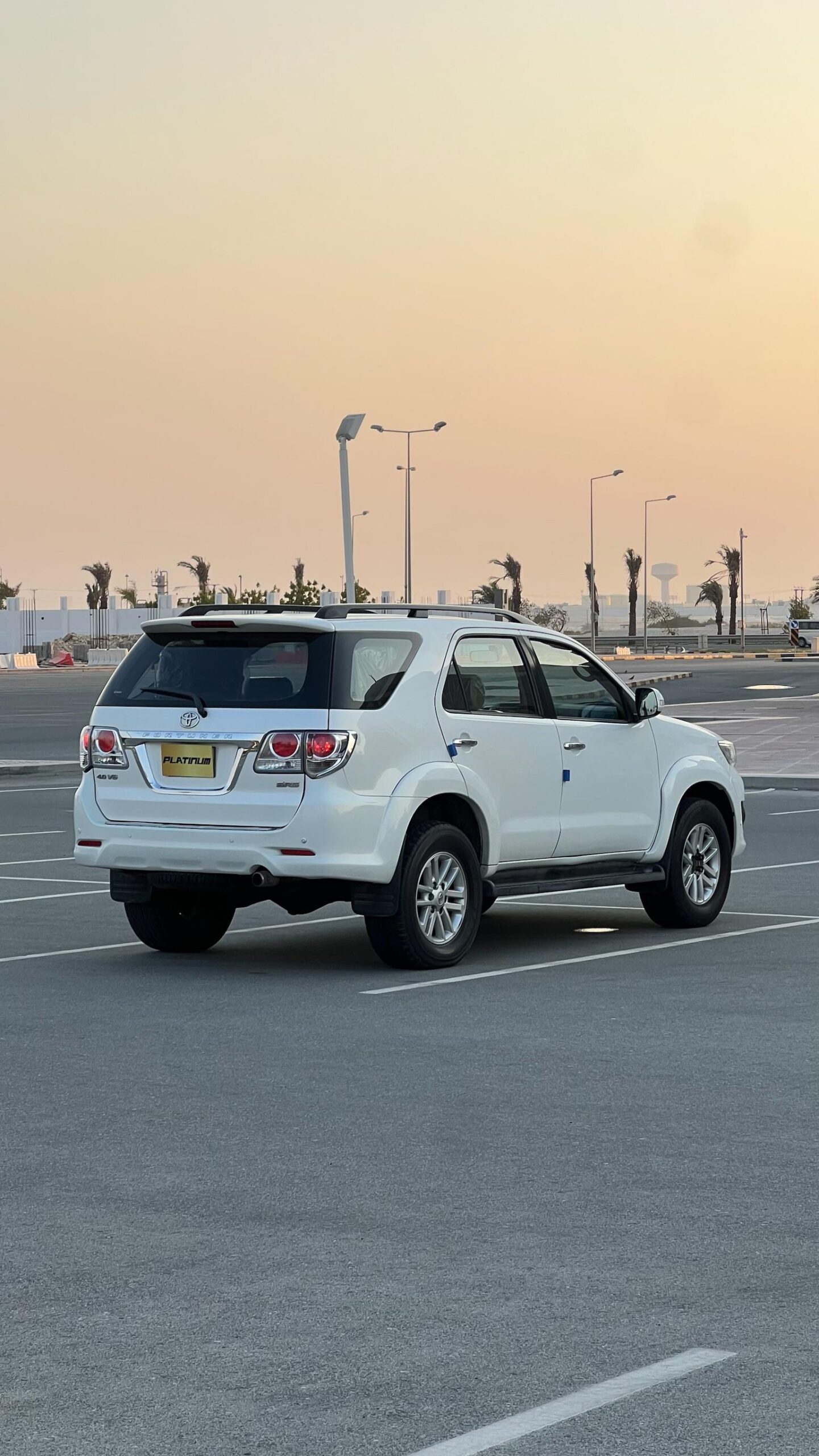 
								TOYOTA FORTUNER 2014 full									