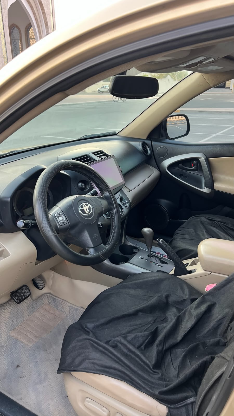 
								TOYOTA RAV4 2009 full									