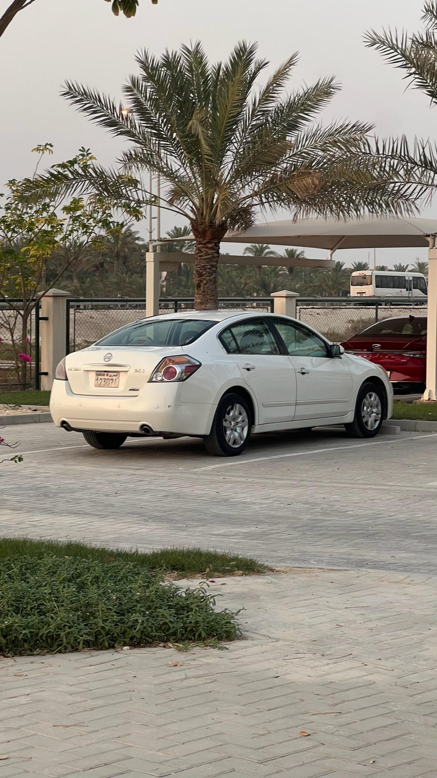 
								NISSAN ALTIMA 2012 full									