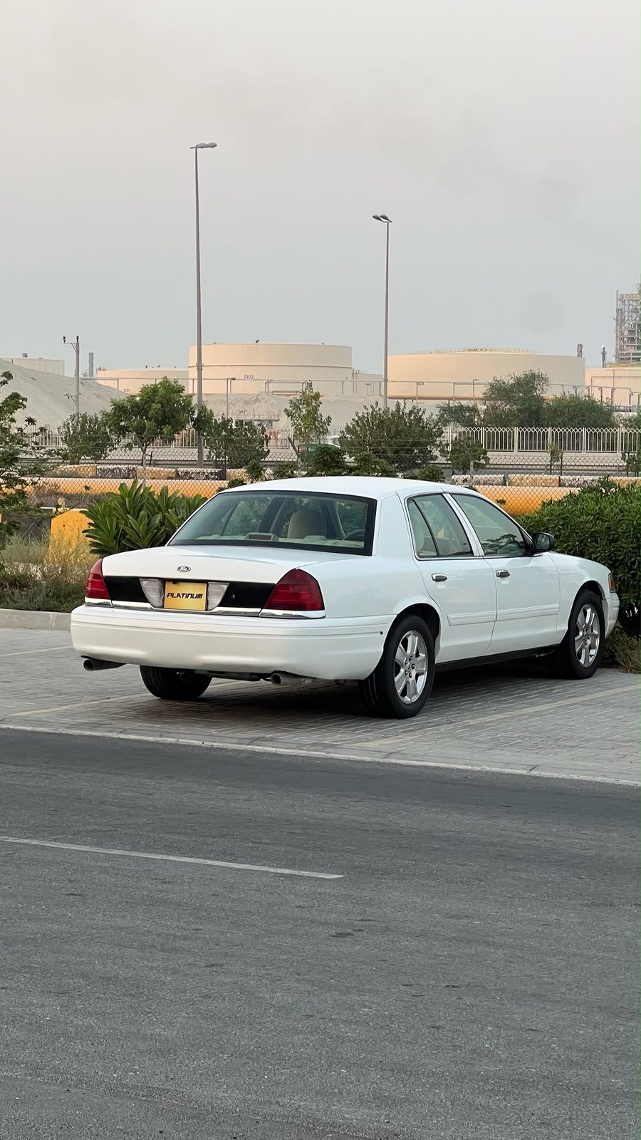 
								FORD CROWN VICTORIA full									
