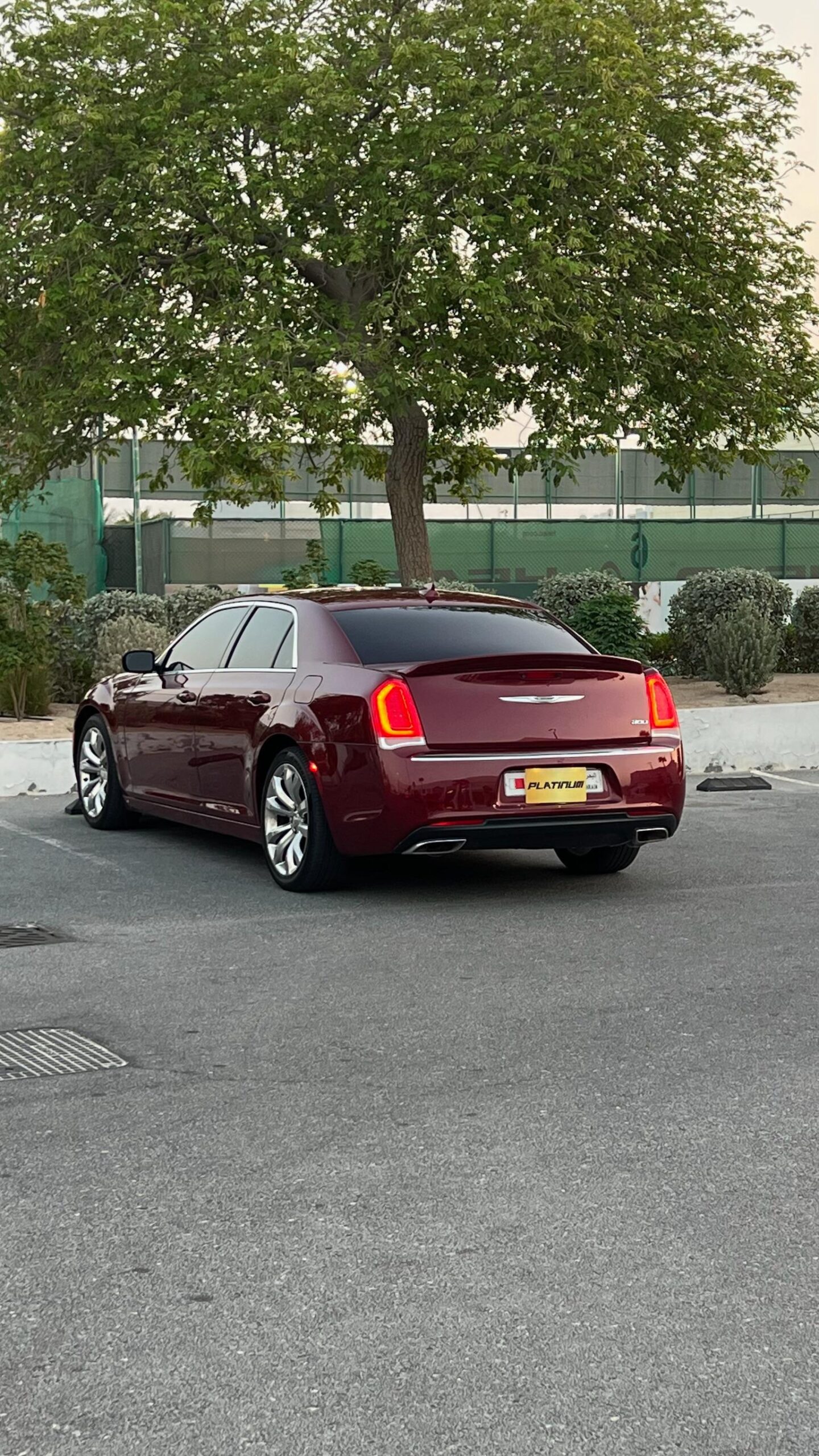 
								Chrysler C300 2016 full									