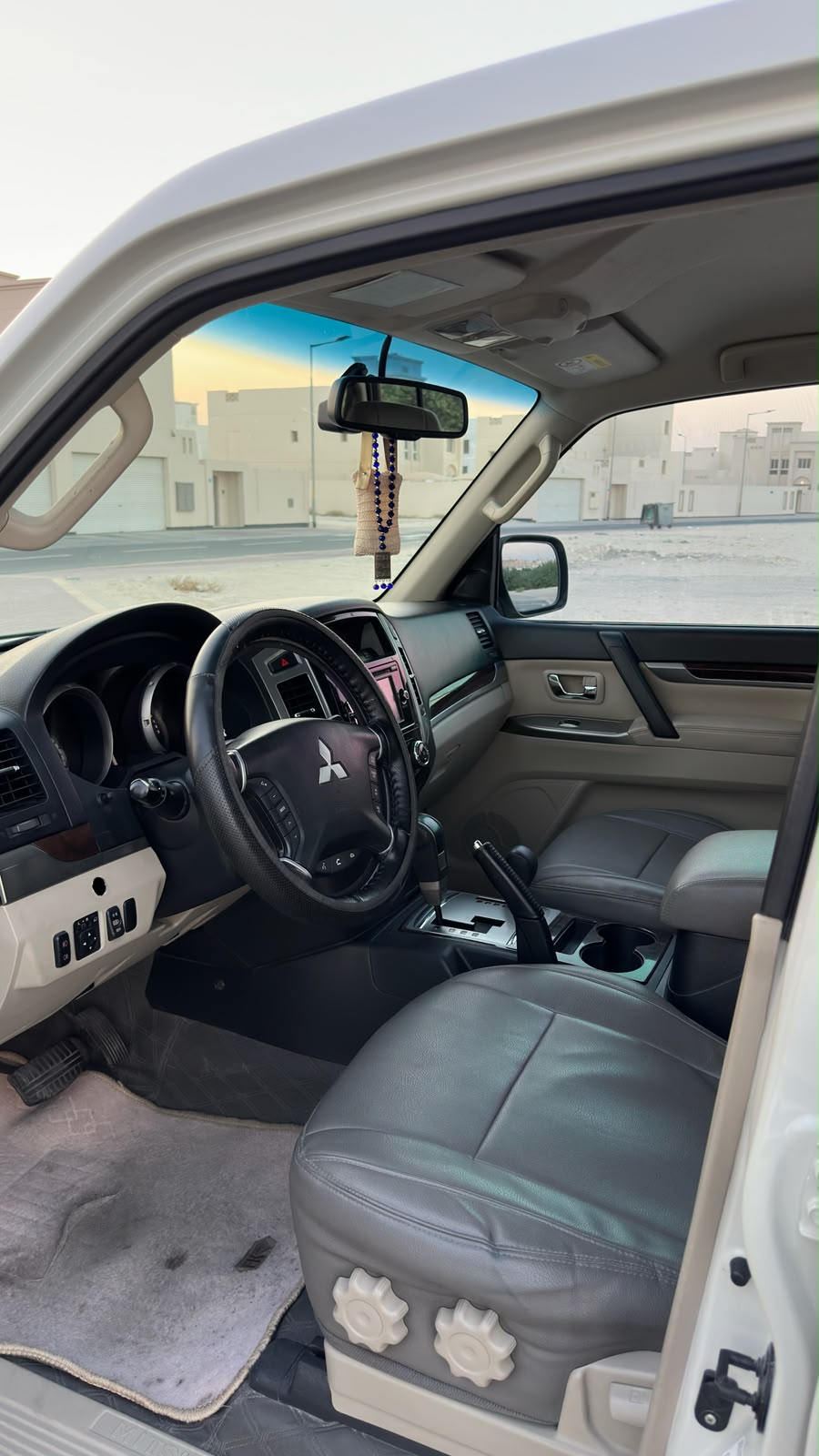 
								MITSUBISHI PAJERO  2020 full									