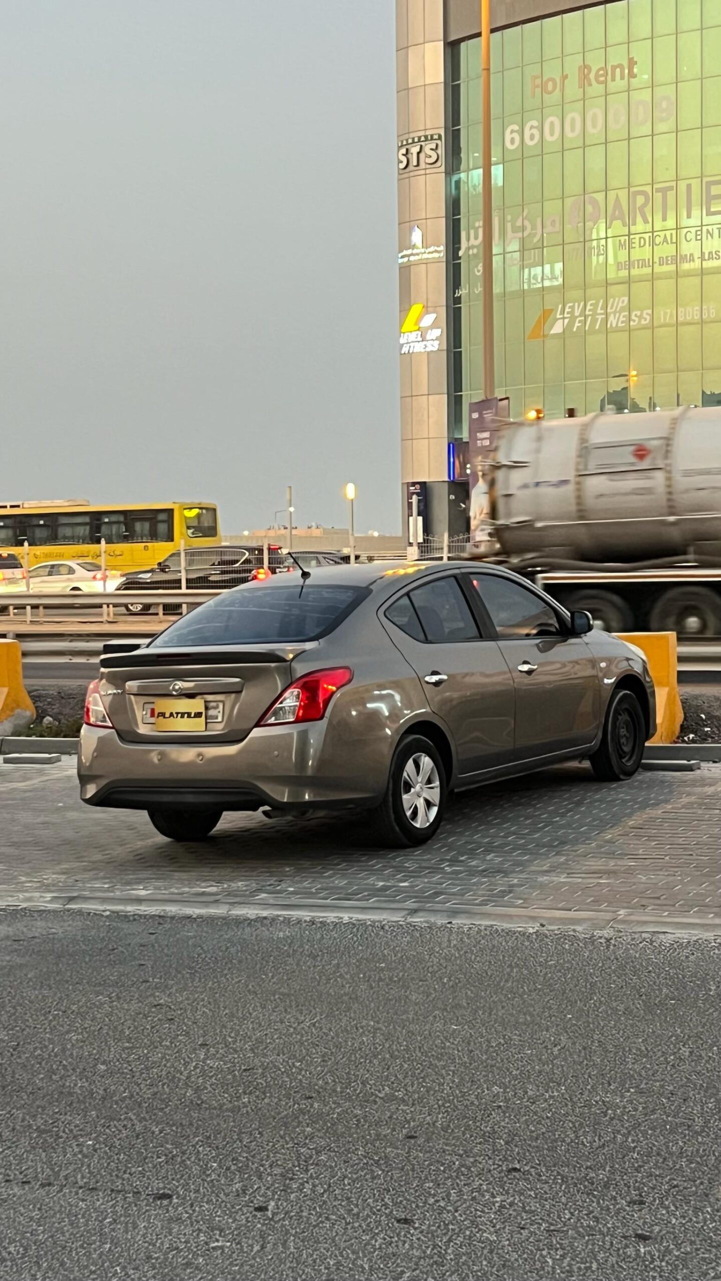 
								NISSAN SUNNY 2020 full									