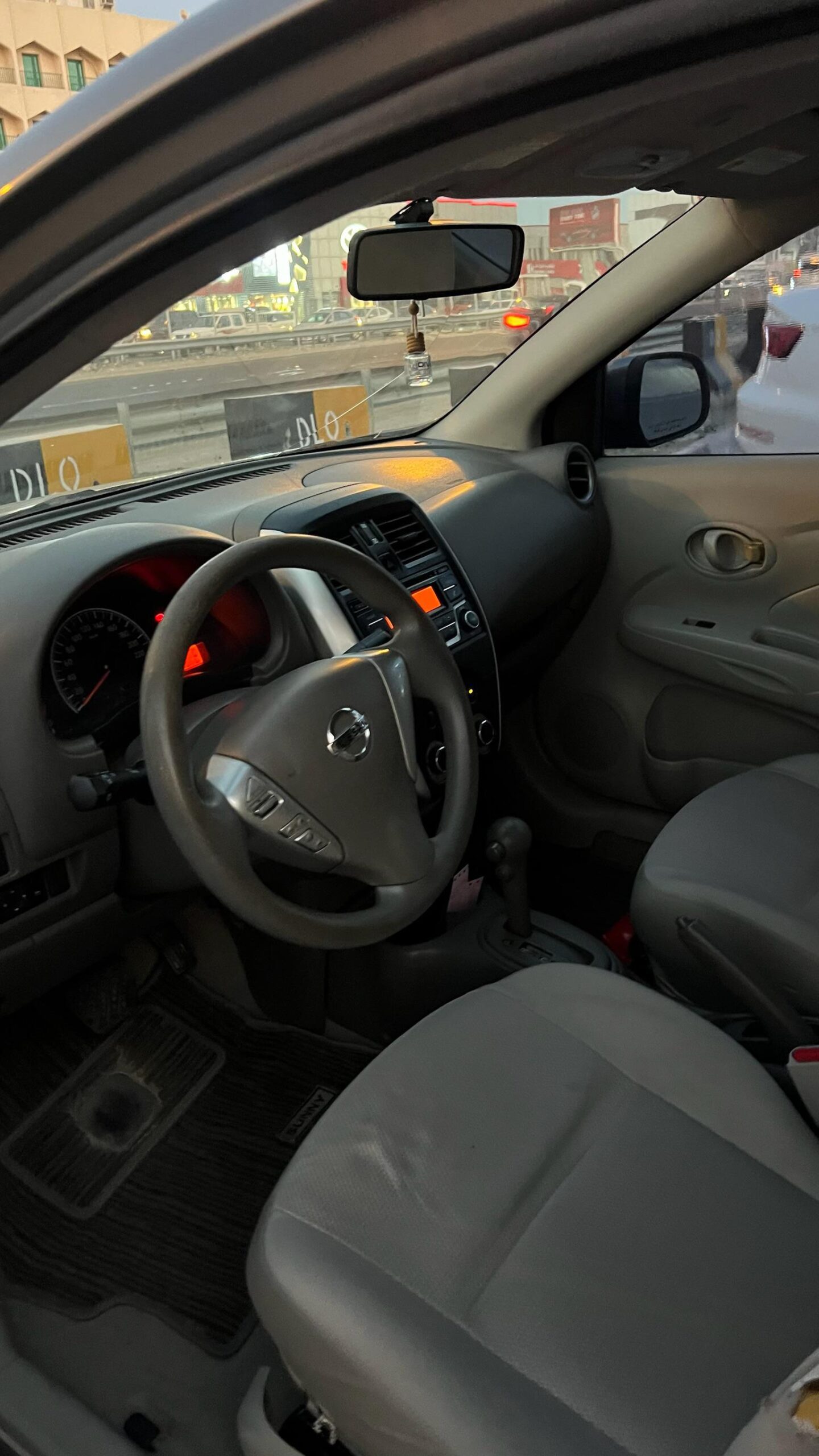 
								NISSAN SUNNY 2020 full									