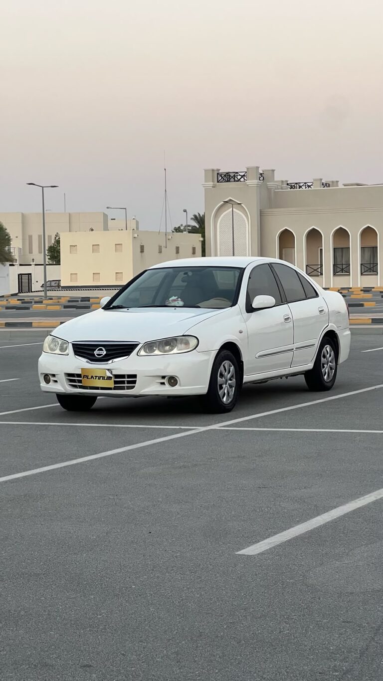 NISSAN SUNNY 2010