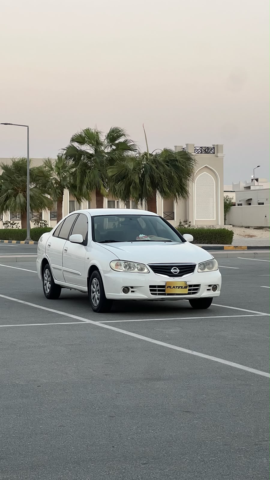 
								NISSAN SUNNY 2010 full									