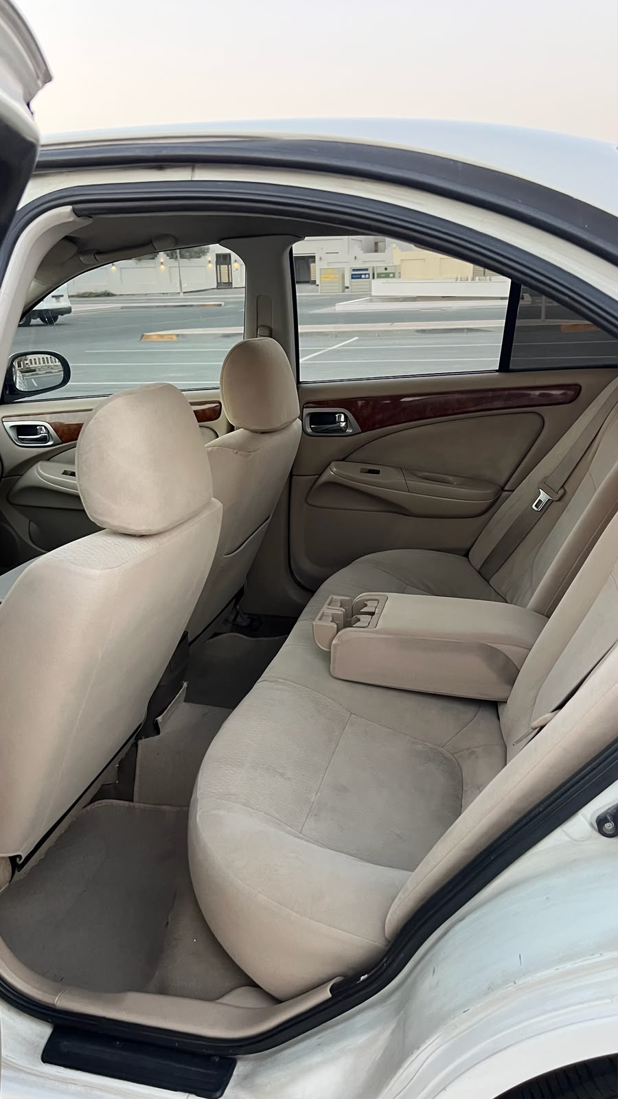 
								NISSAN SUNNY 2010 full									