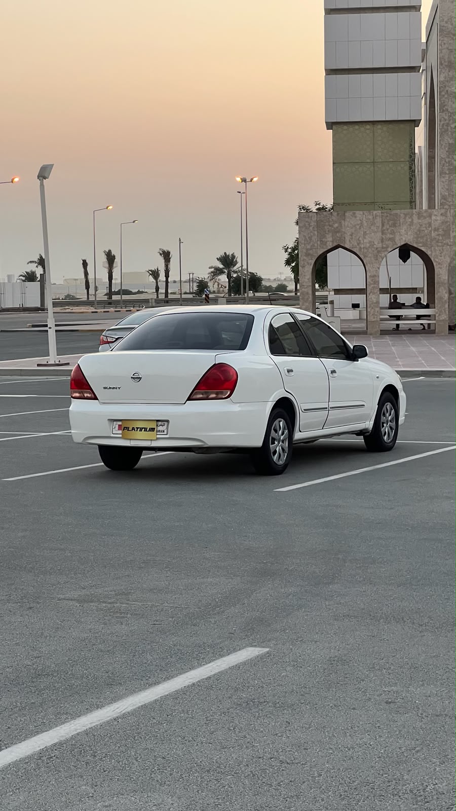 
								NISSAN SUNNY 2010 full									