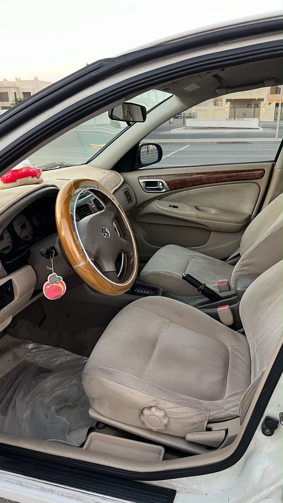 
								NISSAN SUNNY 2010 full									