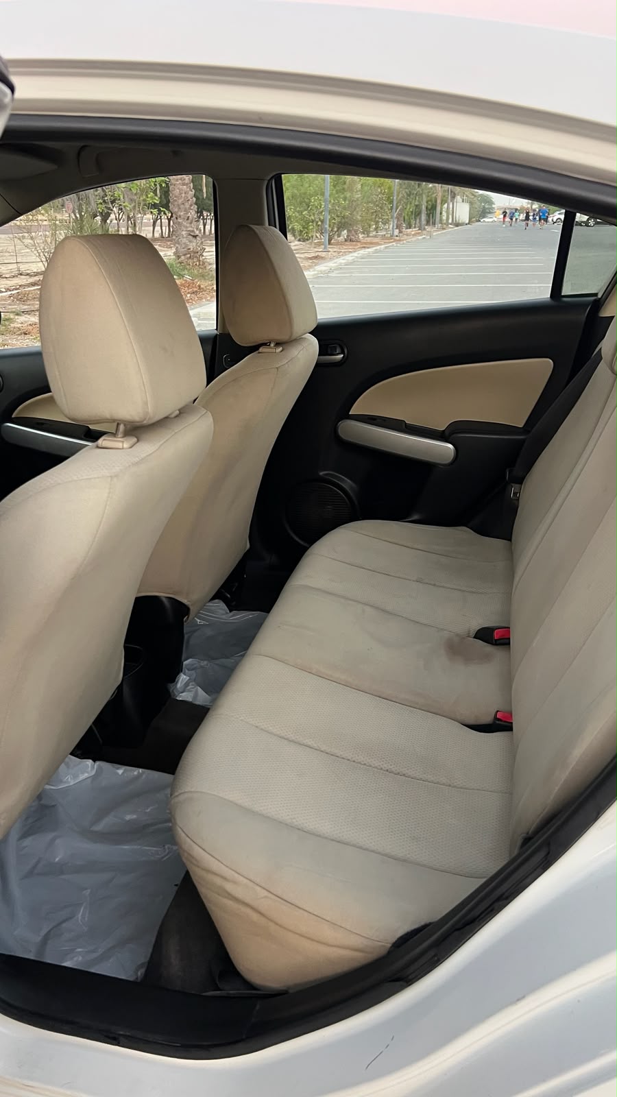 
								MAZDA 2 2012 full									